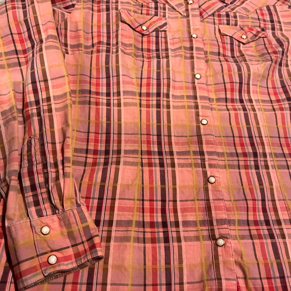Wrangler button down - Picture 3 of 4